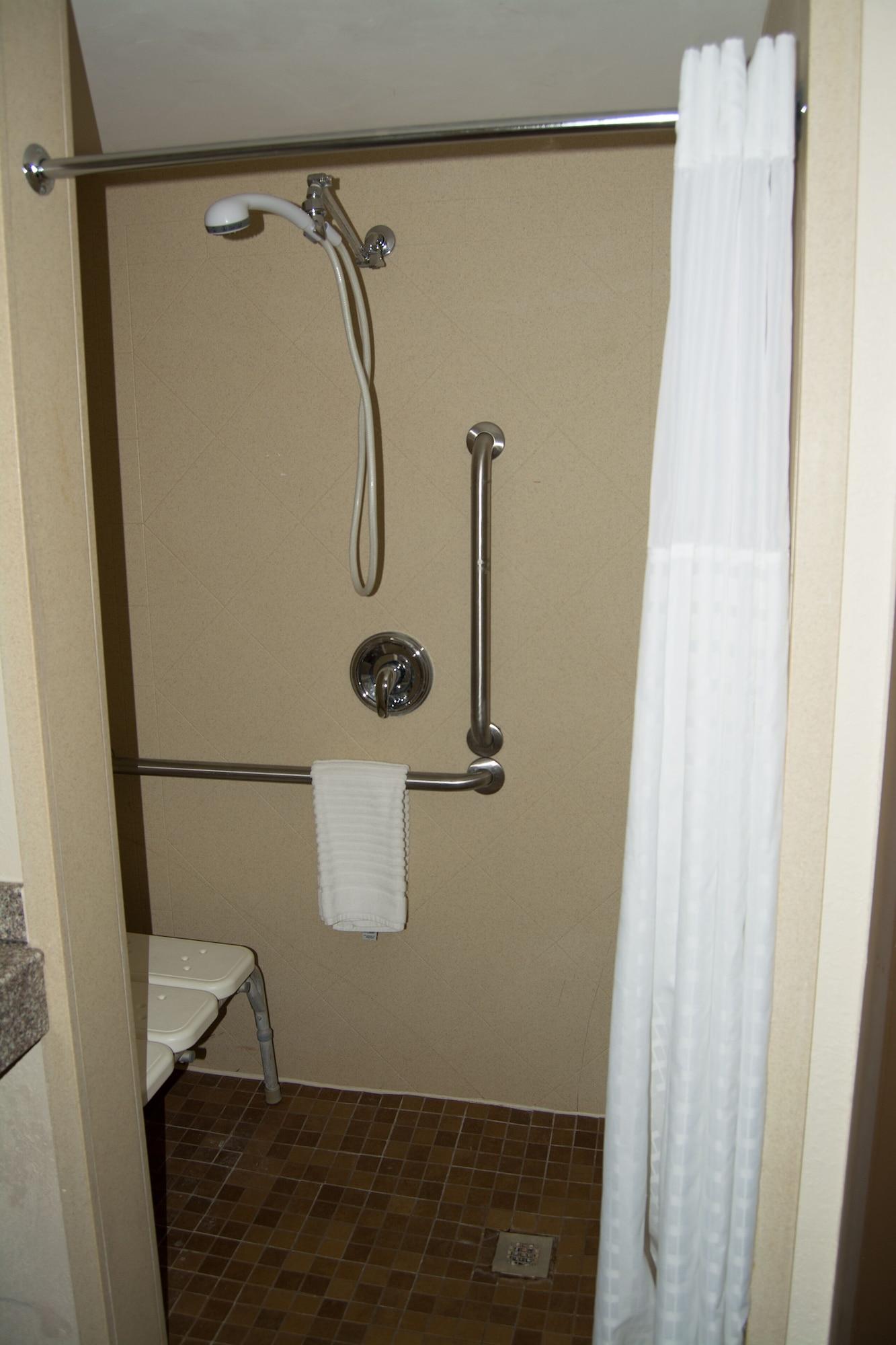 Comfort Inn & Suites Raphine - Lexington Near I-81 And I-64 Luaran gambar