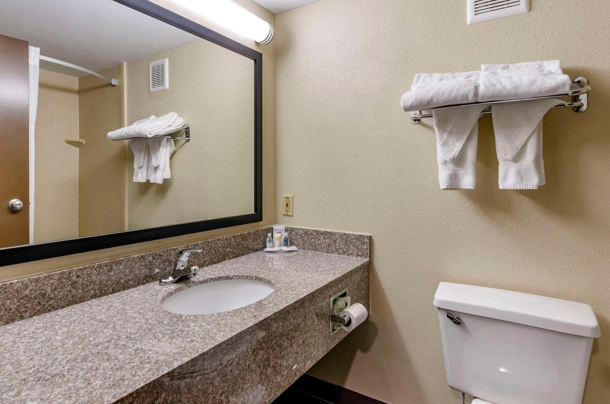 Comfort Inn & Suites Raphine - Lexington Near I-81 And I-64 Luaran gambar