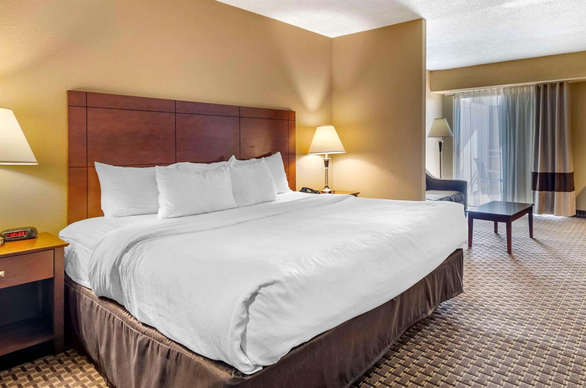 Comfort Inn & Suites Raphine - Lexington Near I-81 And I-64 Luaran gambar