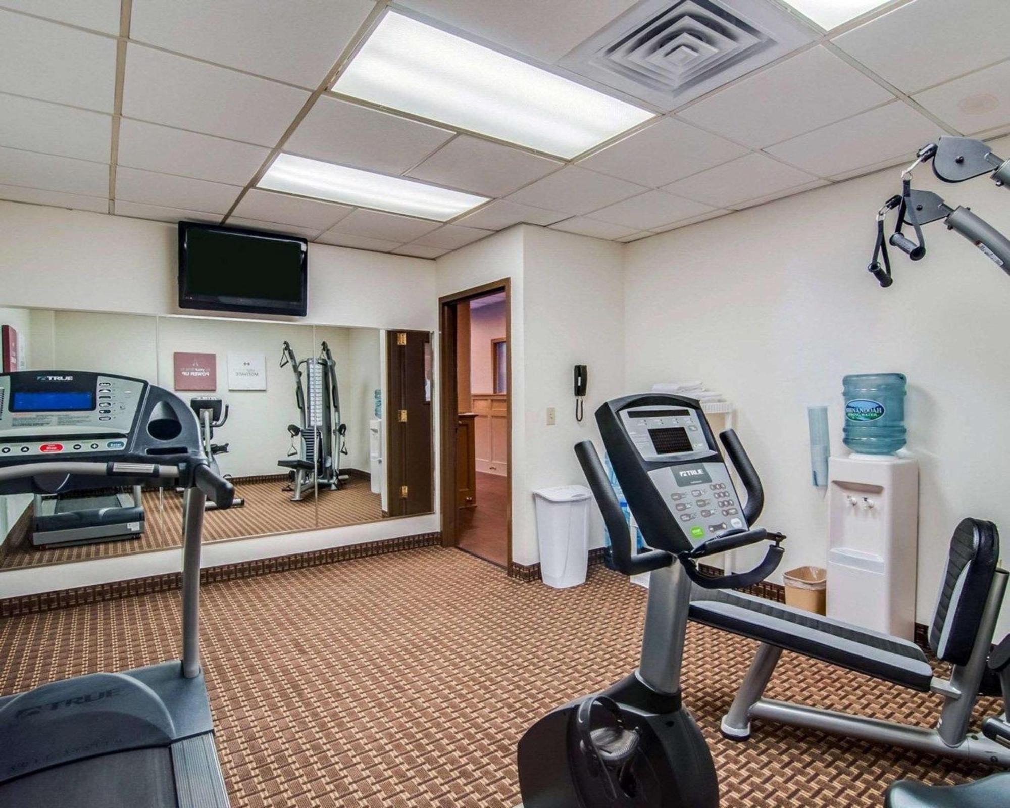 Comfort Inn & Suites Raphine - Lexington Near I-81 And I-64 Luaran gambar