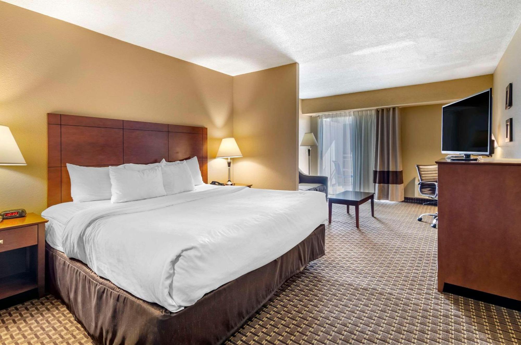 Comfort Inn & Suites Raphine - Lexington Near I-81 And I-64 Luaran gambar
