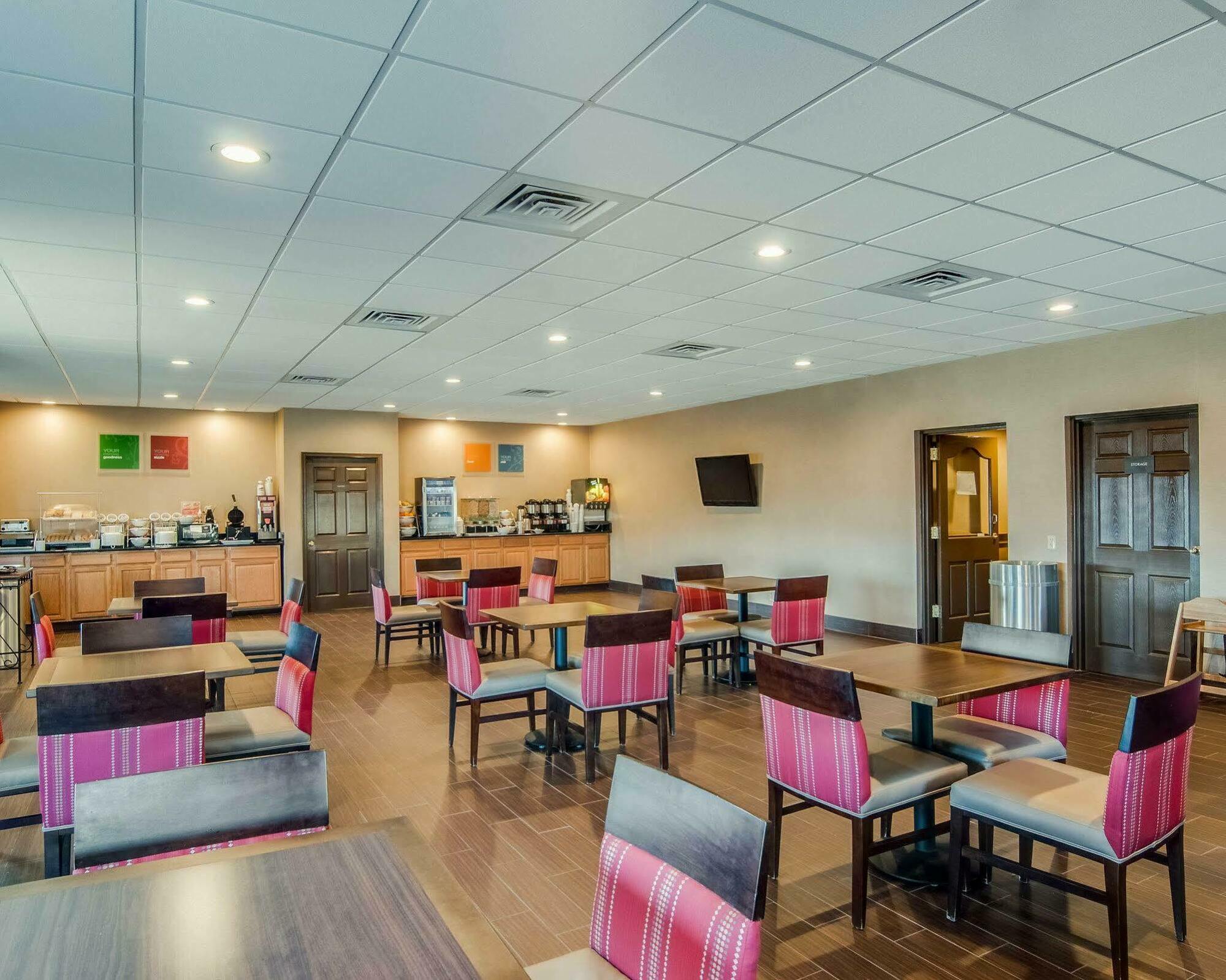 Comfort Inn & Suites Raphine - Lexington Near I-81 And I-64 Luaran gambar